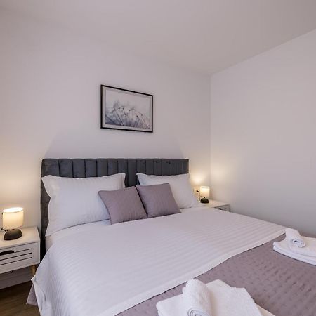 Adriatic Nest, Cozy And Modern Two Bedroom Apartment Kastela Luaran gambar
