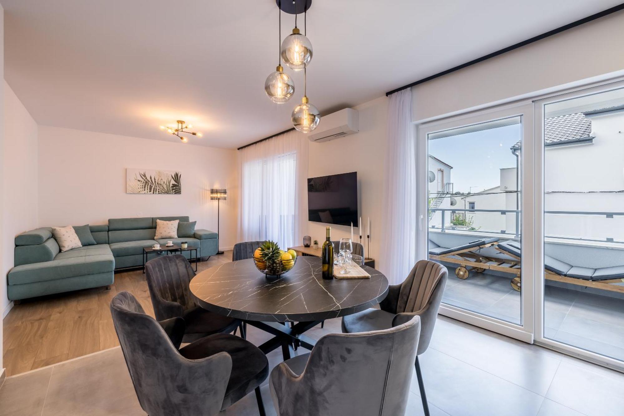 Adriatic Nest, Cozy And Modern Two Bedroom Apartment Kastela Luaran gambar