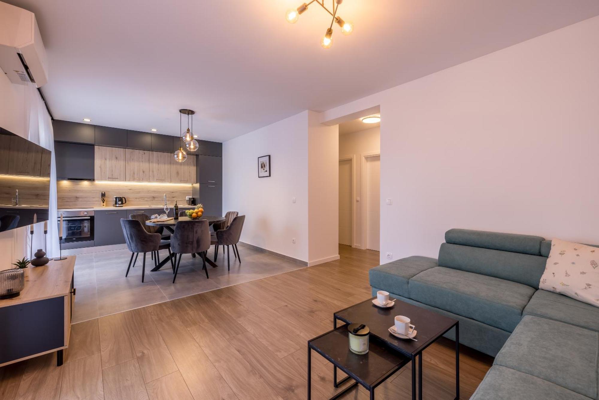 Adriatic Nest, Cozy And Modern Two Bedroom Apartment Kastela Luaran gambar