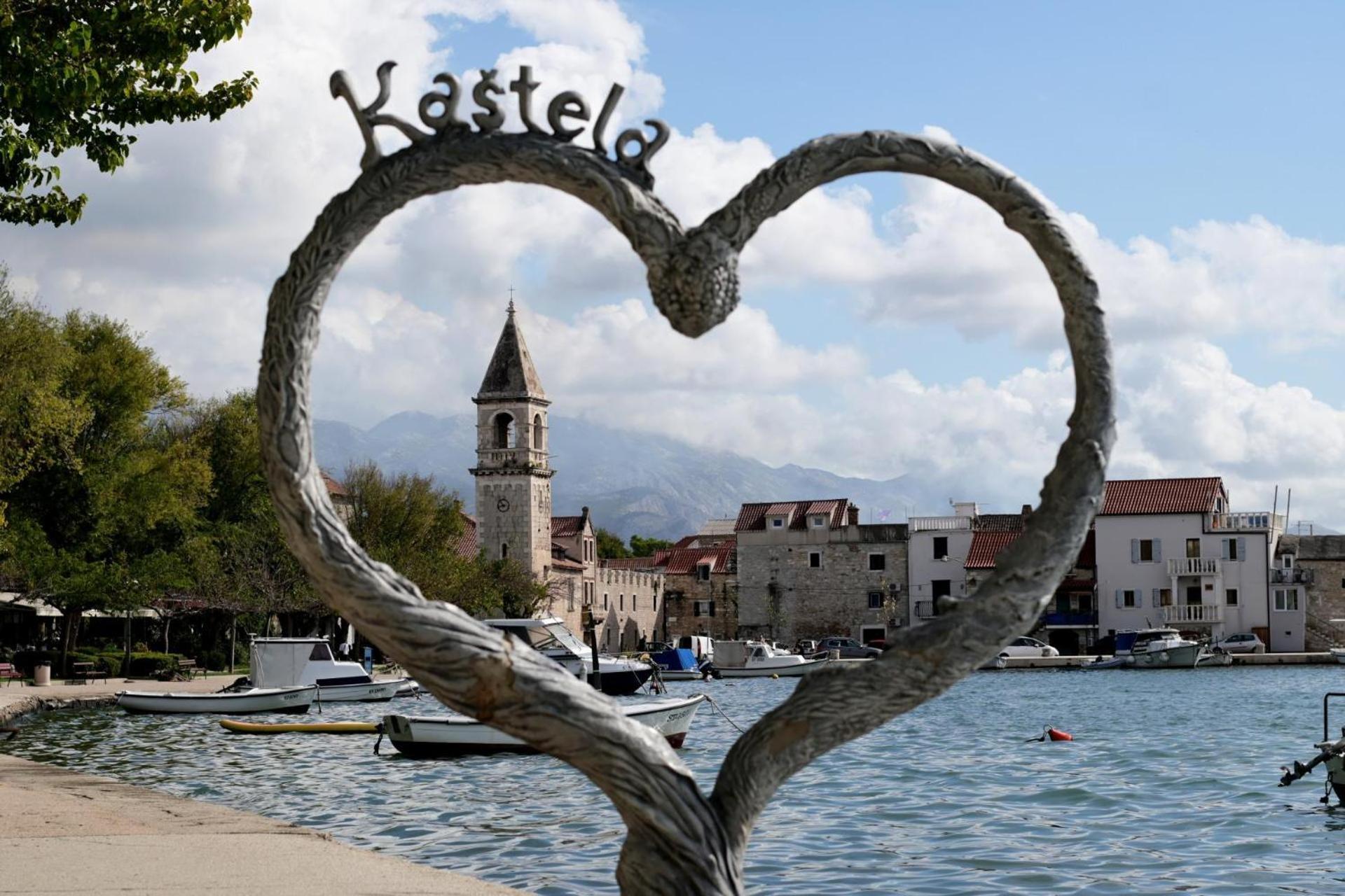 Adriatic Nest, Cozy And Modern Two Bedroom Apartment Kastela Luaran gambar